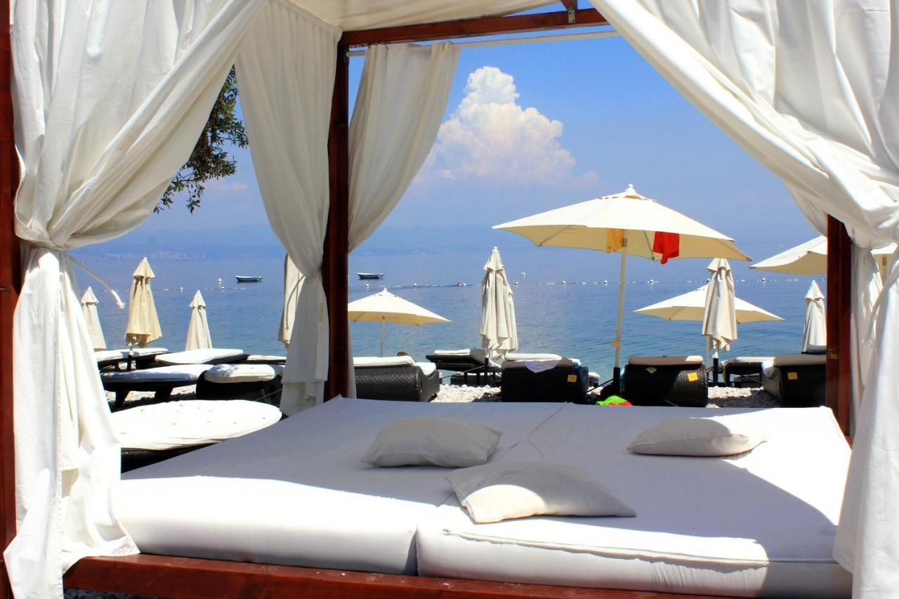 Apartments And Rooms By The Sea Medveja, Opatija - 2305 Lovran Eksteriør bilde