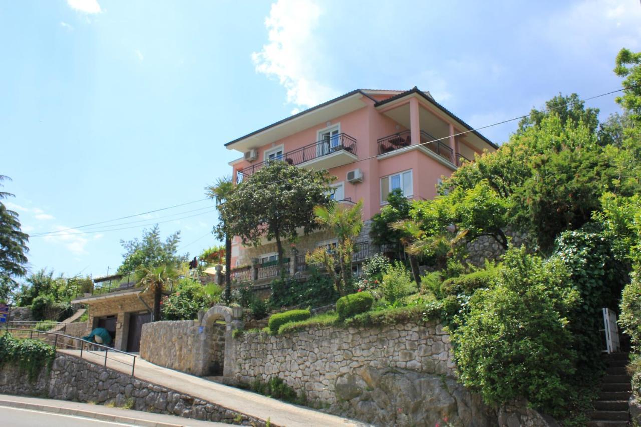 Apartments And Rooms By The Sea Medveja, Opatija - 2305 Lovran Eksteriør bilde