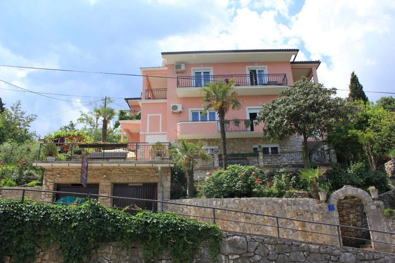 Apartments And Rooms By The Sea Medveja, Opatija - 2305 Lovran Eksteriør bilde