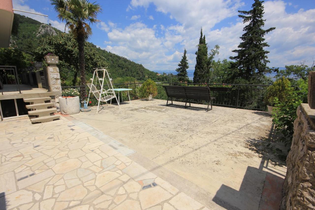 Apartments And Rooms By The Sea Medveja, Opatija - 2305 Lovran Eksteriør bilde