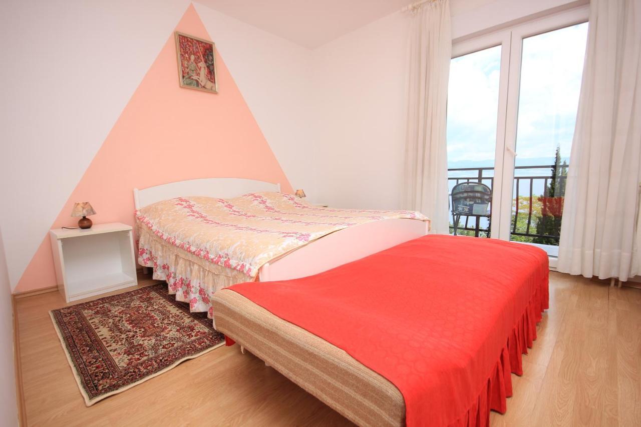 Apartments And Rooms By The Sea Medveja, Opatija - 2305 Lovran Eksteriør bilde